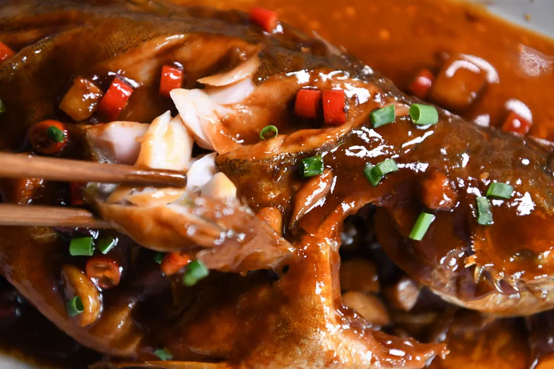 Braised stinky mandarin fish — Anhui's most famous dish